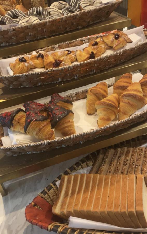Sarovar Portico Srinagar 外观 照片